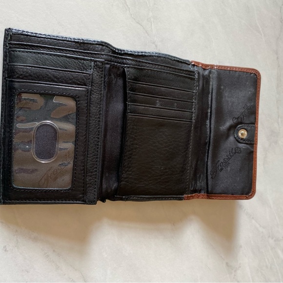 Vintage Fossil leather wallet - Picture 3 of 5